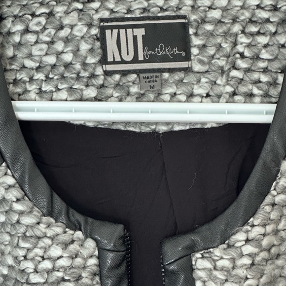 Kut From The Kloth - Picture 2 of 3